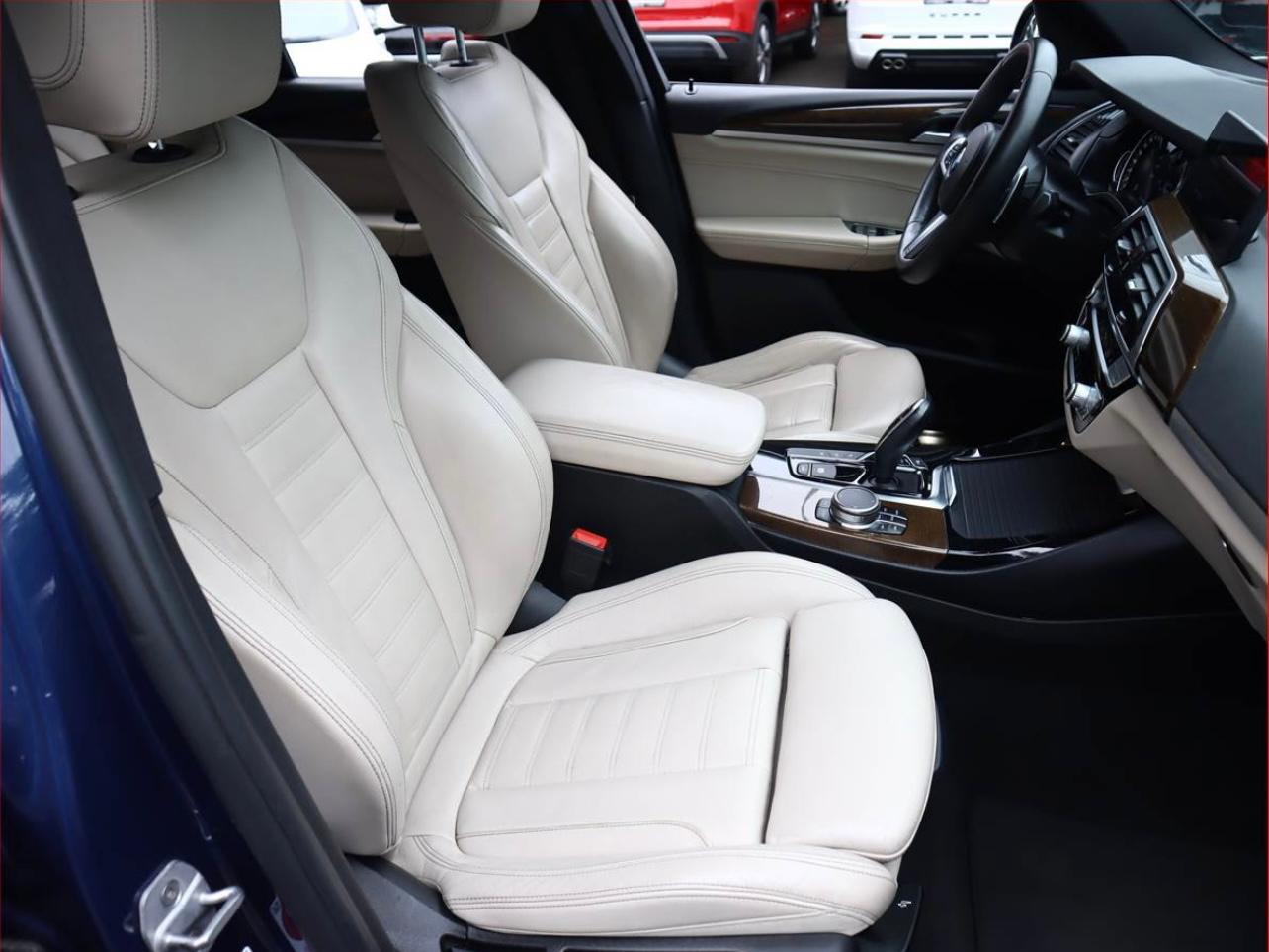 BMW X3 2018 interior view